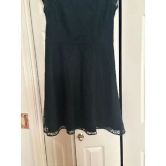 ***** 5 for $25 Loft Lace Cap Sleeve Dress - Picture 3 of 6